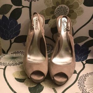 Euc Gucci Tan Suede Slingback Platform Fin…